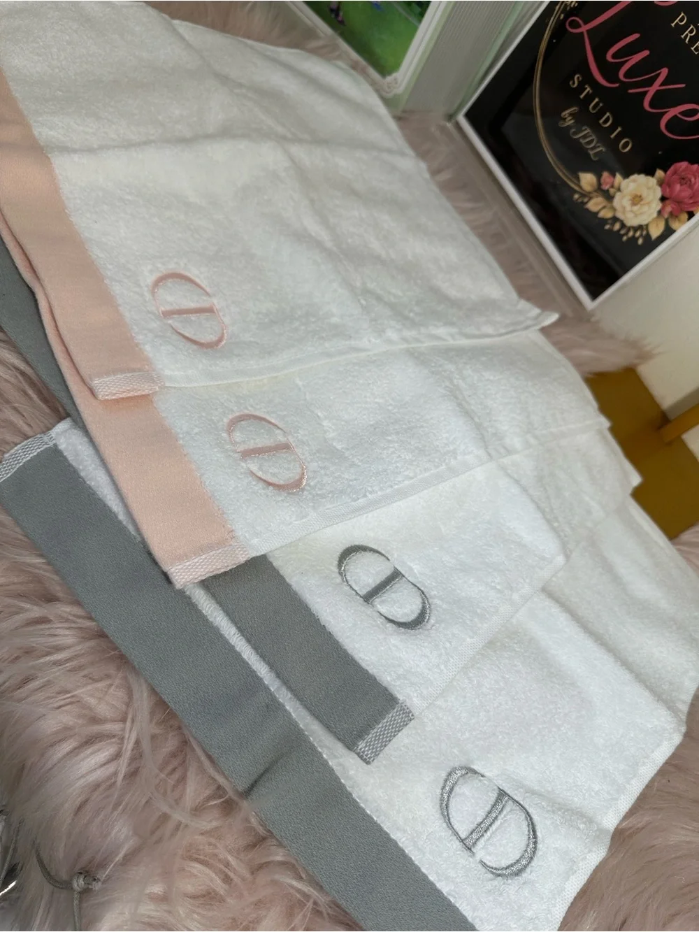 4 pcs DIOR Beauty face towel
